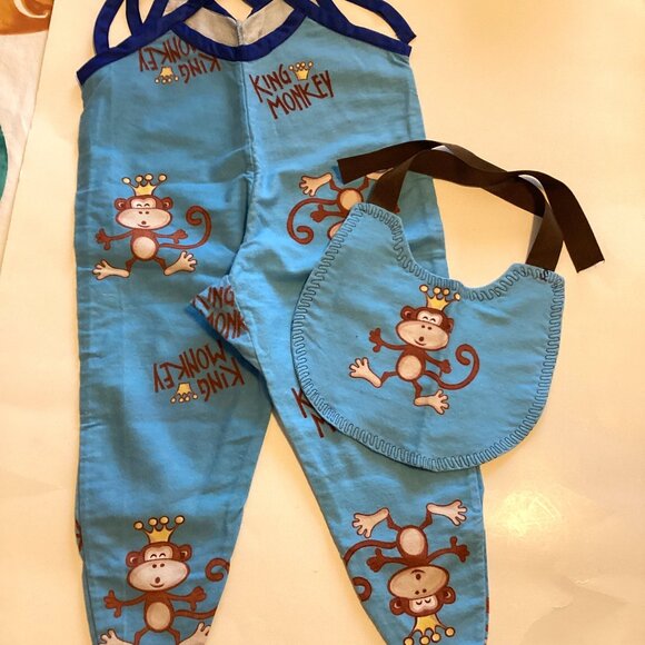 Bundle of Baby Boy Clothes Short Sleeve Onesies Handmade Changing Mat Bib... - Picture 4 of 4